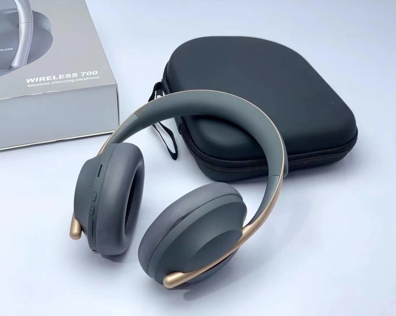 Wireless Gaming Headphones with Heavy Bass Earmuffs